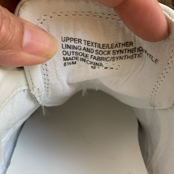 Banana Republic Shoes- Tennis- Blue and white - Picture 6 of 6